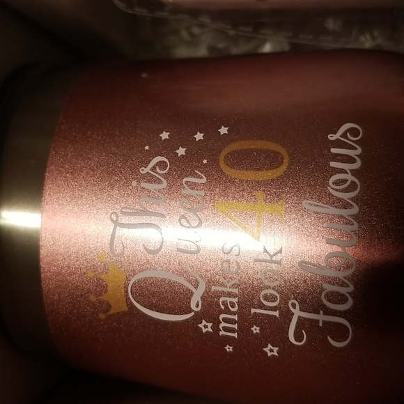 Nwt Happy Birthday This Queen Makes 40 Look Fabulous Mug Wine Tumbler Gift Set - Picture 2 of 6